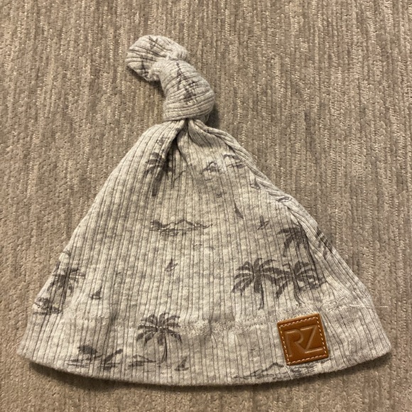 Cap bundle - Picture 2 of 9